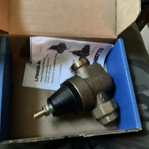 Watts 3/4 50psi Water Pressure Reducing Valve Lead (LFN45BM1-U) - Picture 1 of 3