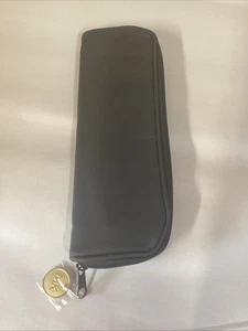 Trío de brochas de maquillaje profesional Mary Kay con estuche - Imagen 1 de 3