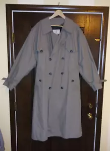 Vintage London Fog - Classic Belted Double-Breasted Trench Coat 42 Long w/Liner - Picture 1 of 5