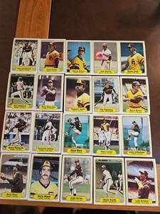 1982 Fleer - SAN DIEGO PADRES - Complete Team Set (20 cards) **Set Break** - Bild 1 von 1