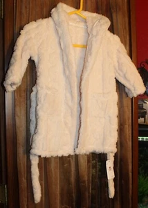 Kids Hooded Plush Bathrobe w/ Belt New Size 6-7 Ivory - Picture 1 of 2