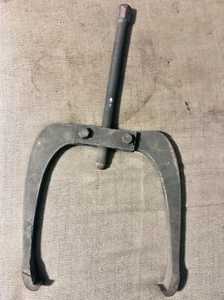 Vintage Craftsman No. 4692 LARGE Gear Puller 10" Capacity 7lbs - RARE - Picture 1 of 3