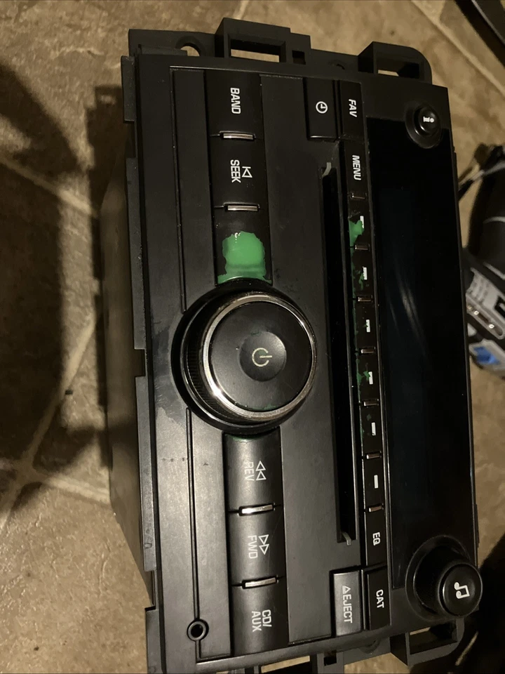 2007-2014 雪佛兰 Tahoe 调幅调频收音机 CD 播放器 带辅助蓝牙升级 25942015 — 第 1/4 张图片