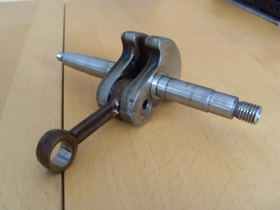 Crankshaft dolmar 120 Super (121120001 - Image 1 of 1