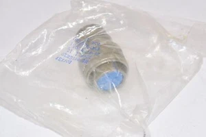 NEW Amphenol 10-820070-04S , 97-3106A-18-4S Circular Connector 4 Pin - Picture 1 of 3