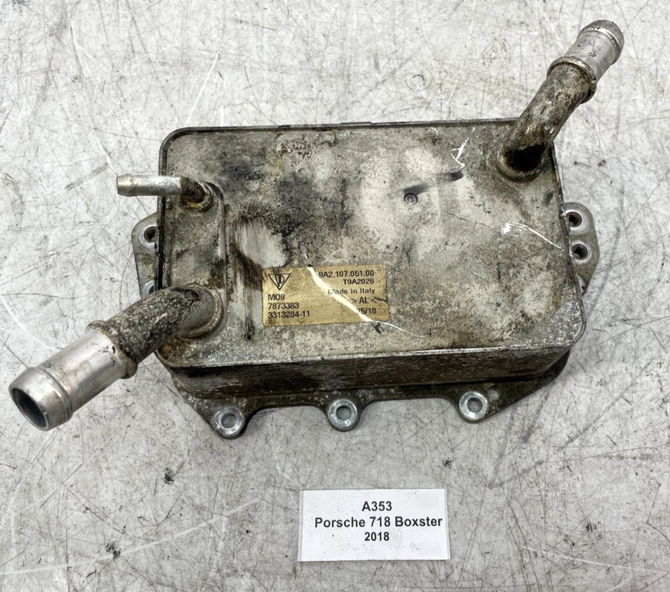 ✅ 2017-2025 OEM Porsche 718 Boxster 982 2,0 L enfriador de aceite de motor 36 k Foto 1 de 4