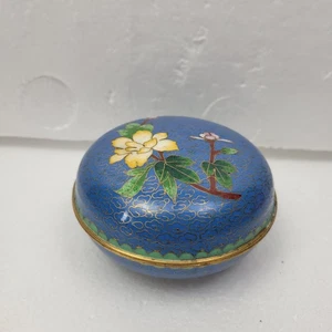 Portapillole Vintage Cloisonne Smaltato su Ottone Floreale Trinket Gioielli Multicolore - Foto 1 di 8
