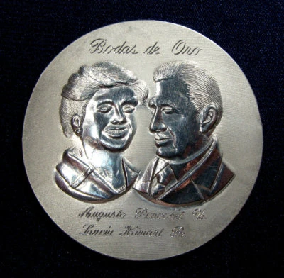 AUGUSTO PINOCHET, БЫВШИЙ ПРЕЗИДЕНТ ЧИЛИ, ЗОЛОТОЙ СВАДЬБЫ СЕРЕБРЯНАЯ МЕДАЛЬ - Изображение 1 из 4