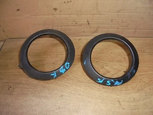 TOYOTA COROLLA VERSO 2002 PAIR OF FRONT FOG ,SPOT LIGHT SURROUND TRIMS - Picture 1 of 1