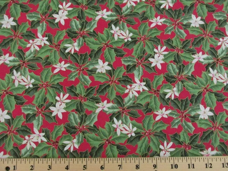 Holly and Flowers 红色被子面料 - 半码 — 第 1/1 张图片