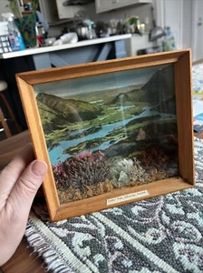 2 Vintage Diorama Pictures - Picture 1 of 5