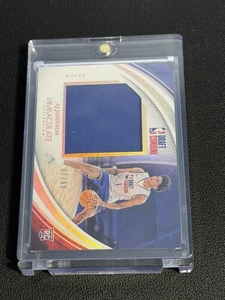 Aj Johnson 2024-25 Panini Immaculate Collection RC Draft Combine Memorabilia /99 - Bild 1 von 2