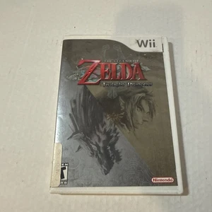 The Legend of Zelda: Twilight Princess (Nintendo Wii, 2006) CIB Complete - Picture 1 of 5