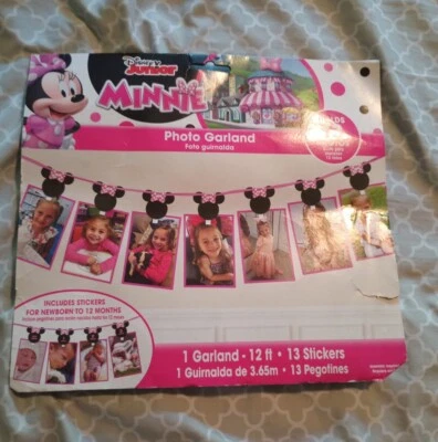 Guirnalda fotográfica Disney Junior Minnie Mouse decoración tiene 13 fotos pegatinas para Foto 1 de 2
