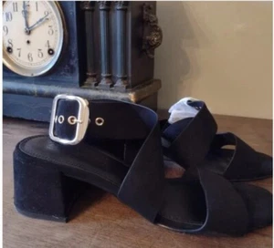 Neue schwarze Wildleder-Sandalen gekreuzter Blockabsatz Knöchelriemen - Bild 1 von 2