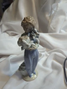 Lladro "My Buddy" #7609 Figure - Collector's Society, 8" high - Mint - Fast Ship - Picture 1 of 15