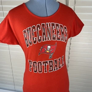 Camisa para mujer Tampa Bay Buccaneers talla grande 14 NFL fútbol americano rojo cuello redondo logotipo - Imagen 1 de 14