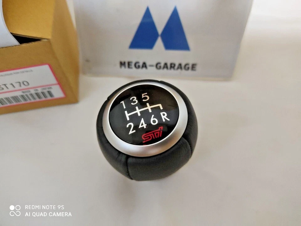 ST35022ST170 Perilla de cambio de marchas de cuero genuino Impreza WRX STI SUBBARU Foto 1 de 4