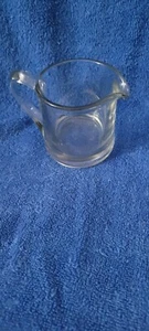 Vintage Clear Glass Creamer - Imagen 1 de 6