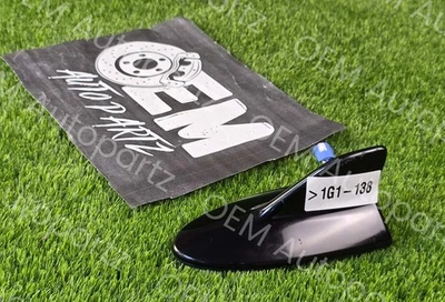 Antena de radio exterior techo Lexus ES350 ES300H 2013-2015 negra OEM usada Foto 1 de 4