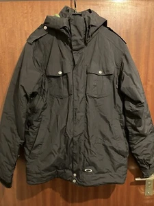 Oakley Winterjacke in Schwarz (Größe L) - Gebraucht - Bild 1 von 10