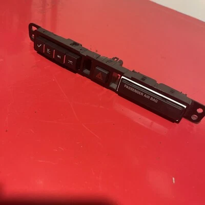 Interruptor de pasajero de control de peligros para panel de instrumentos central OEM 07-12 GMC Acadia negro Foto 1 de 4