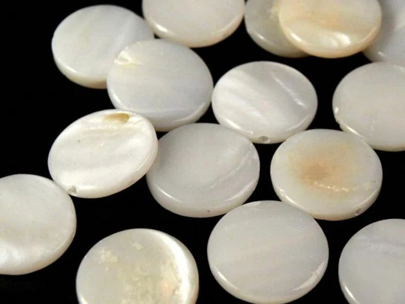 Natur Muschel Perlen 12mm Weiß Perlmutt Schmuckdesign für Halskette Ohrring U89 - Bild 1 von 3