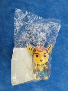 RARE ++ TOP ++ KEYCHAIN FIGURE Key Ring SONY PLAYSTATION RATCHET - Picture 1 of 3