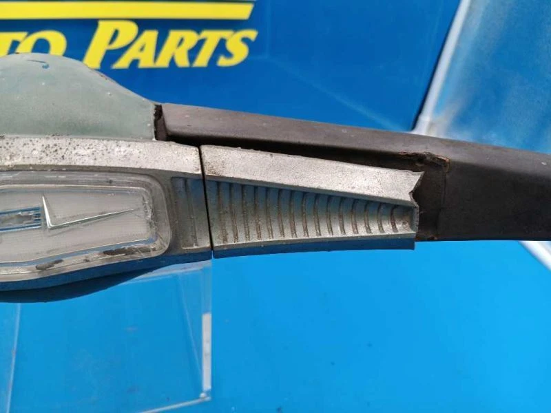 Chevrolet Biscayne 1958 volante con anillo de bocina/botón 1122372 Foto 1 de 4