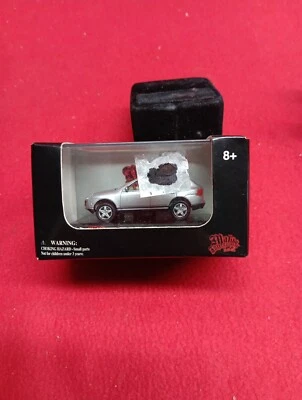 Malibu International 1/87 Porsche Cayenne Turbo In Display Case Factory Sealed  - Image 1 of 4