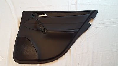 Panel de puerta trasera derecha Mercedes-Benz Mercedes C230 2005 2006 2007 OEM U Foto 1 de 4