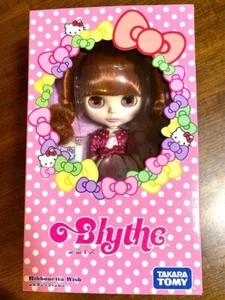 Modellino bambola limitata Takara Tomy Neo Blythe Hello Kitty Ribbonetta Wish CWC 3000 - Foto 1 di 11