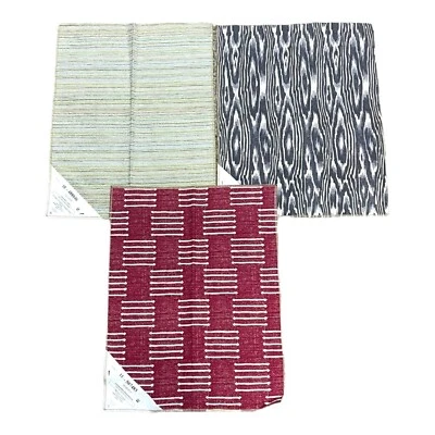 Juego de 3 muestras de tela texturizada Kaufman: patrones artesanales rojos verdes y negros Foto 1 de 4