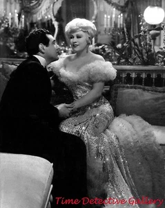 Schauspielerin Mae West in "Belle of the Nineties" (3) 1934 - Promi Fotodruck - Bild 1 von 1