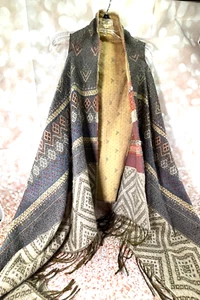 Francesca's Womens Long Shawl Wrap Gray Artsy Southwestern Country Fringe - Picture 1 of 6