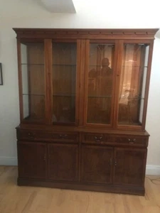 Display Cabinet with glass doors and under unit storage cupboards in two pieces. - Picture 1 of 5
