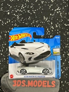 ASTON MARTIN V12 SPEEDSTER WHITE Hot Wheels 1:64 **COMBINE POSTAGE** - Picture 1 of 1