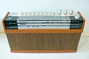 FIDELITY RAD 18 - VINTAGE TRANSISTOR RADIO - VHF FM/SW/LW/MW - LOVELY CONDITION - Picture 1 of 5