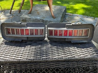 Luces traseras izquierda y derecha para Oldsmobile 98 1969 y 1970 5961285 Foto 1 de 4