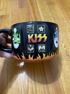 KISS Rock Band - Collectible Decorative Bowl - 2001 Spencer's - w/ Box - Picture 1 of 11