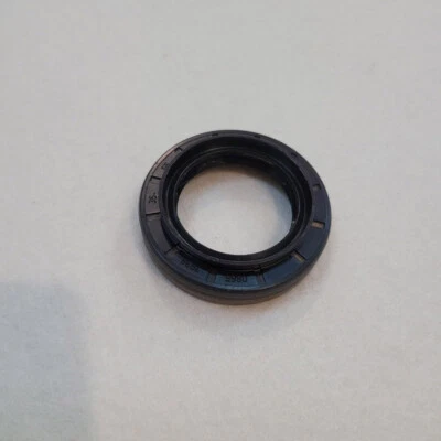Rear Differential Driveshaft Seal LR023440 For Land Rover Freelander 2 2006-2014 - Image 1 of 4