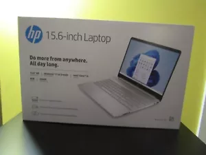 HP LAPTOP 15.6" INTEL CORE i3 11th GEN 8GB RAM 256 SSD - Picture 1 of 5