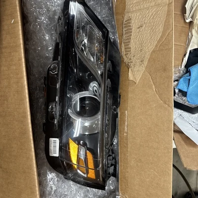 ✅ 2015 - 2020 CHEVROLET IMPALA Left LH Driver HID Xenon Headlight OEM 23405240 - Image 1 of 4