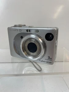 Sony Cyber-shot DSC-W1 5.1MP Digital Camera - Silver Tested Working NO BATTERY - Picture 1 of 9