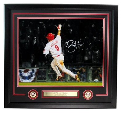 Foto firmada por Shane Victorino 16x20 Philadelphia Phillies enmarcada PSA/DNA 191613 Foto 1 de 4