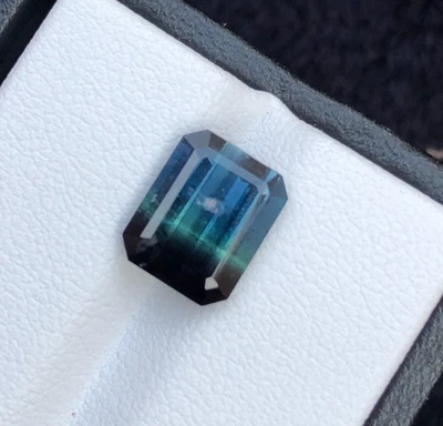 Bi-Color Blue Tourmaline Gemstone: Emerald Cut, 3.4 Carats - Image 1 of 4