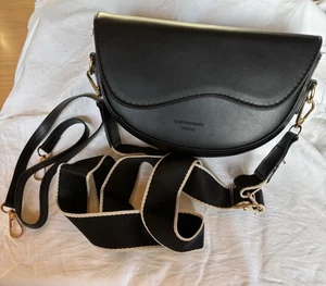 Schwarze Kleine Leder Umhängetasche Neu - Bild 1 von 5