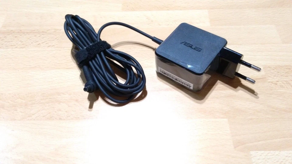 Caricabatterie ORIGINALE ASUS Vivobook S15 - Immagine 1 di 1
