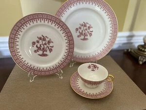 Vintage Theodore Haviland - Crimson Cambridge Design 4-Piece Place Settings, - Picture 1 of 17