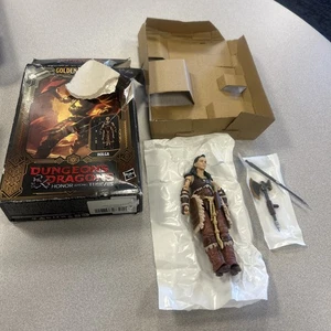 Dungeons & Dragons Holga Honor Among Thieves 6" Figura Caja Dañada - Imagen 1 de 7